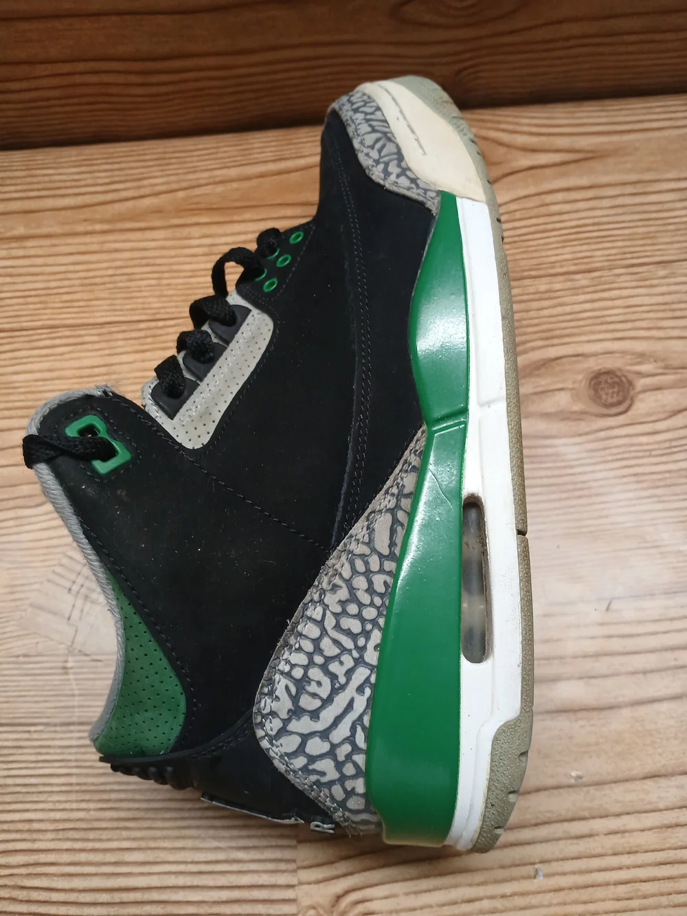 Air Jordan 3 Retro Athletic Sneakers in Black and Green Accent